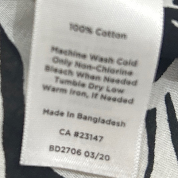 Talbots Black White Floral 100% cotton lightweight button up shirt Blouse large - Picture 9 of 9